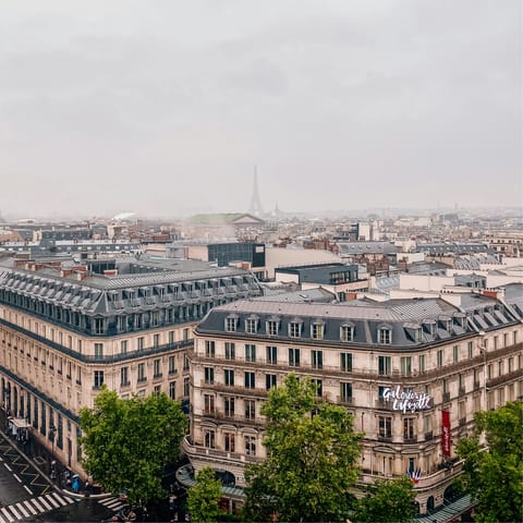 Stay in the heart of Paris, close to the famous Galeries Lafayette