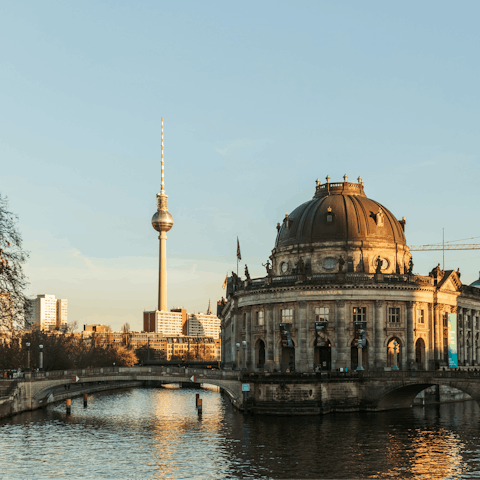 Enjoy the central location, with the vibrant Berlin scene on your doorstep