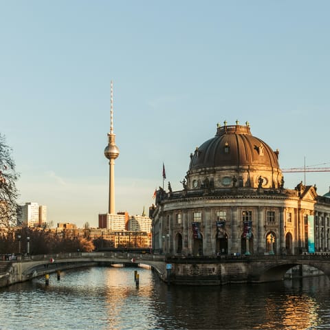 Enjoy the central location, with the vibrant Berlin scene on your doorstep