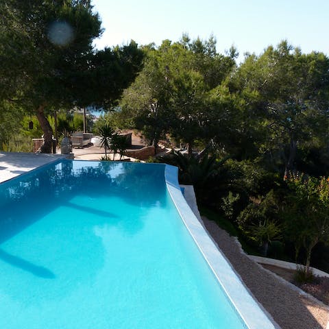 Float the day away in your infinity pool