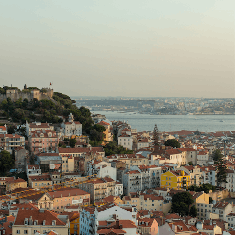 Stay in Lisbon's Santo António neighbourhood, close to the main sights