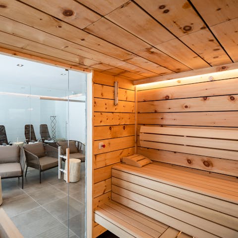 Start the day with an invigorating session in the sauna to leave you glowing
