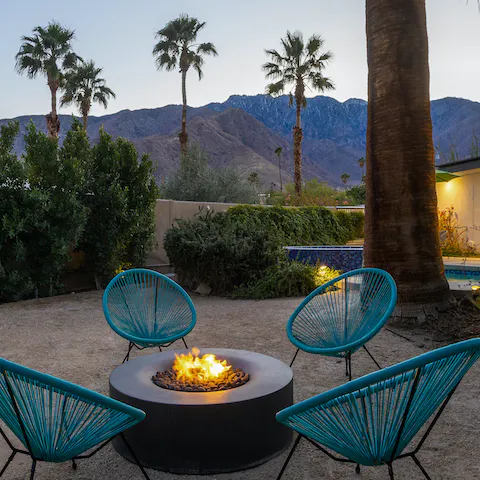 Enjoy the fire pit after sunset as you gather around with drinks