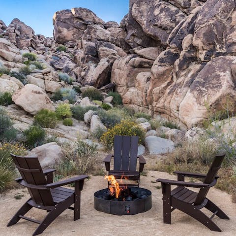 Relax around the outdoor firepit and marvel at the diamond skies