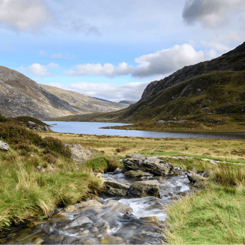 Hike trails within the rugged Snowdonia national park