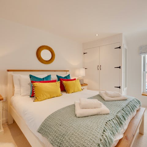 Get some rest in the sumptuous double bed after a busy afternoon spent exploring the coast