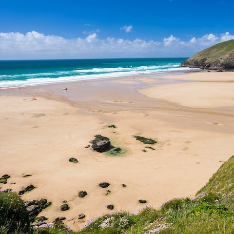 A few minutes walk will bring you to the beautiful Mawgan Porth beach