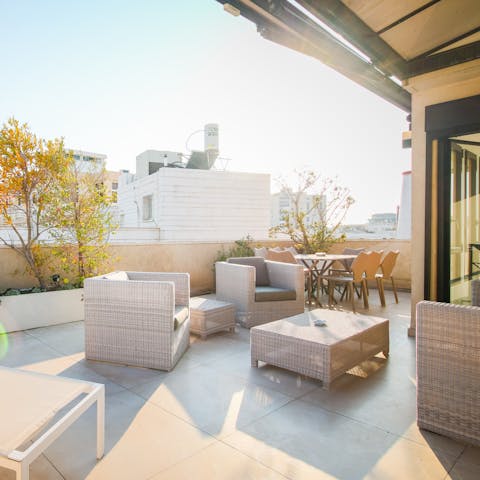Drink up the morning rays and vistas over a lazy brunch here