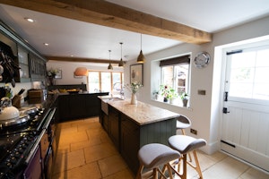 Charmed by the Cotswolds image 11