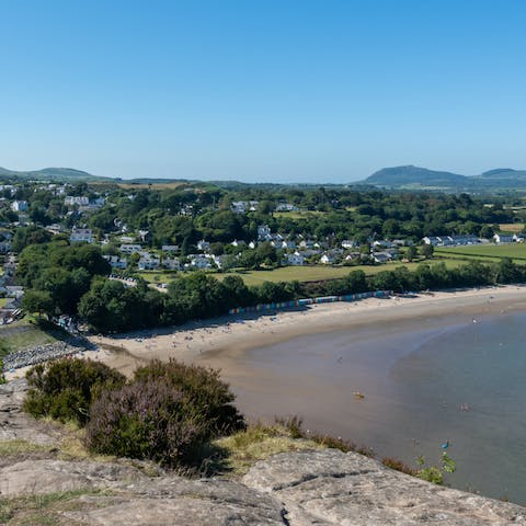 Stay in Llanbedrog, only a fifteen-minute walk from the beach