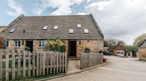 Boddingtons Barn image 1
