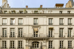 Grand Gallery image 8