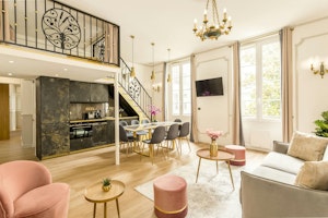 Grand Gallery image 1