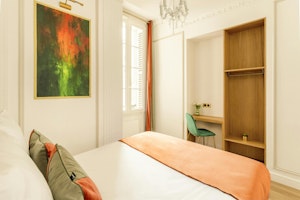 Grand Gallery image 2