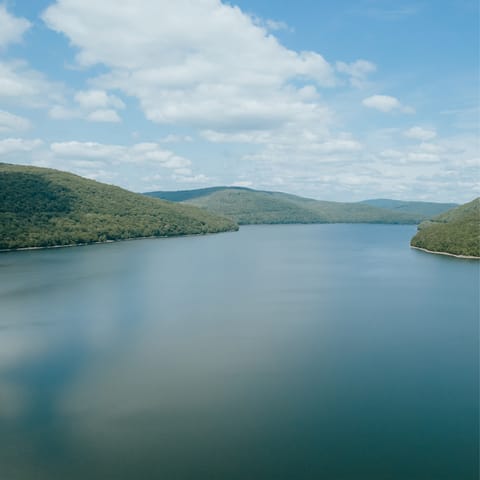 Hire a kayak to explore the nearby Pepacton Reservoir