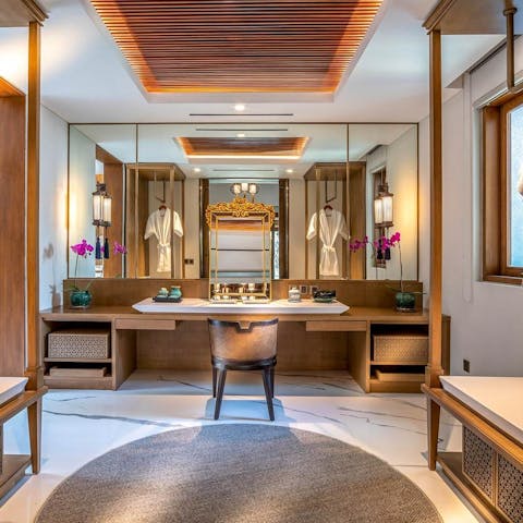 Get ready for cocktails at one of the resort bars in the grand dressing room