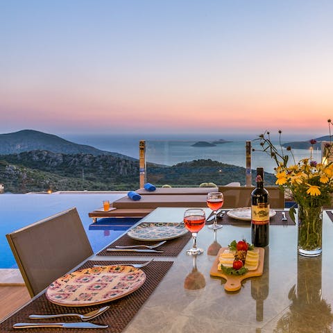 Dine alfresco on the warm nights with the stunning scenery as your backdrop 