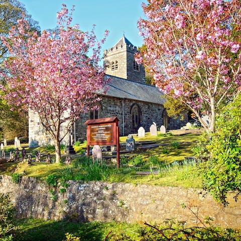 Enjoy a scenic stay in the picturesque village of Llanbedrog