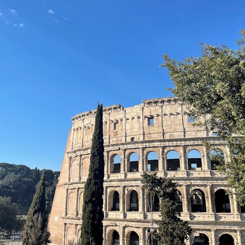 Stay in the heart of Rome, with the iconic Colosseum just moments away  