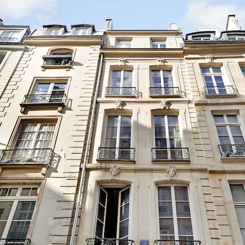 Stay in a classic, Haussmann-style Parisian apartment