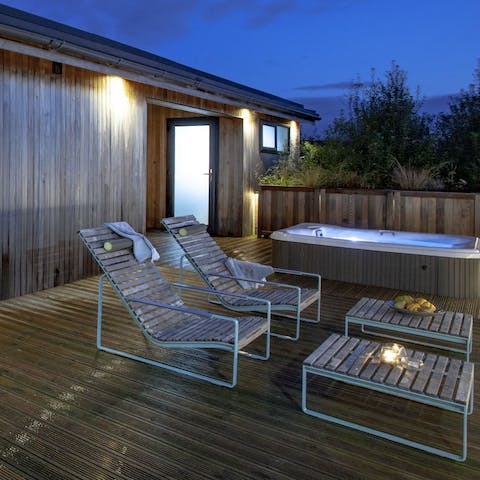 Make the most of your private hot tub – day or night