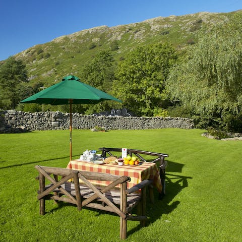 Dine alfresco with lovely Fell views
