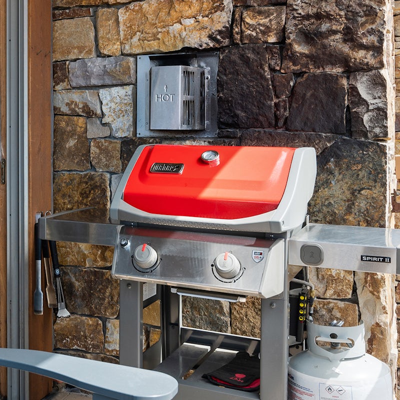 In the summer, fire up the barbecue for an alfresco feast