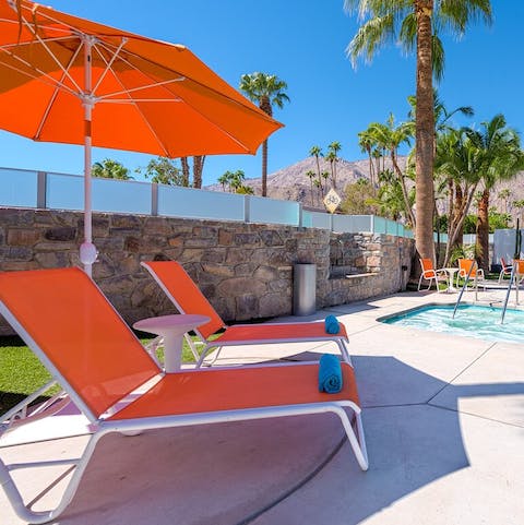 Soak up the sizzling Californian sun around the pool