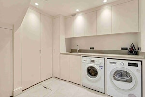 In the Mews image 9