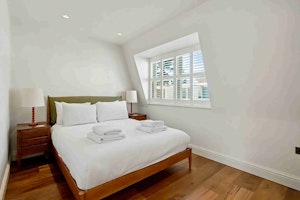 In the Mews image 8
