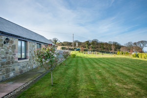 Yma o Hyd image 6