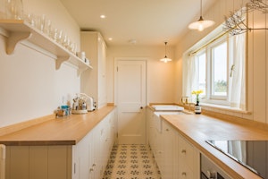 Westside Cottage image 11