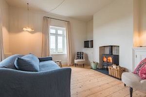 Westside Cottage image 5