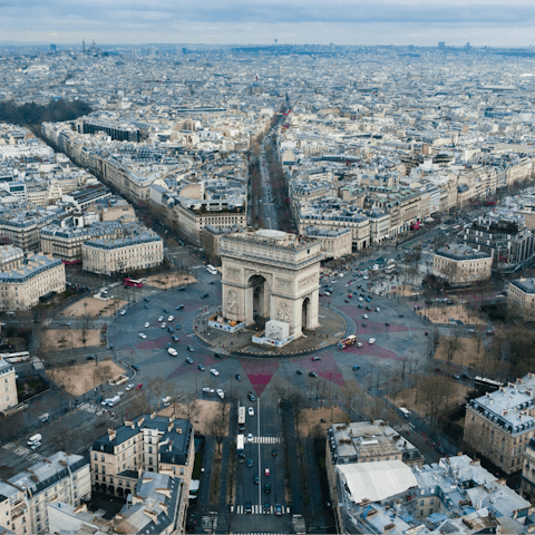 Start your sightseeing adventure at the Arc de Triomphe