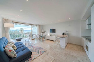Cannes View Hideaway image 9