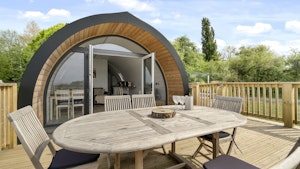 The Lakeside Glam-pod image 11