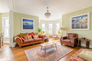Twin Bay Windows