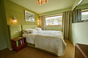 Cromer Springs image 11
