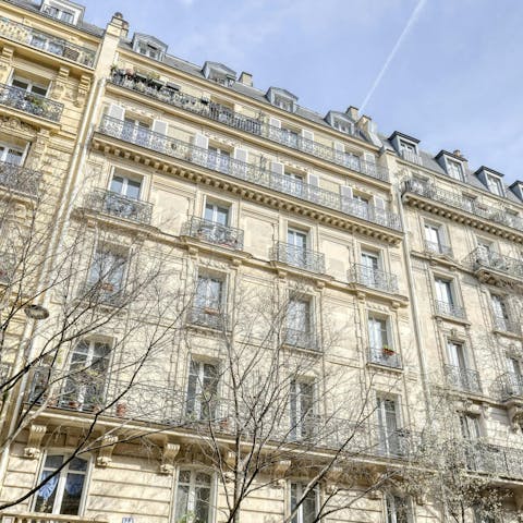 Stay in a traditional Haussmann building in the 11th arrondissement