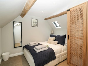 Cotswold Wool image 7