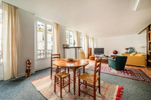 Parisian Aura image 11