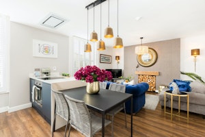 Cozy Urban Retreat image 15