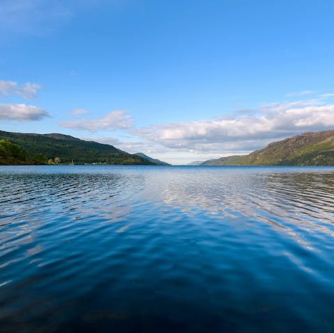 Stay on the banks of the legendary Loch Ness