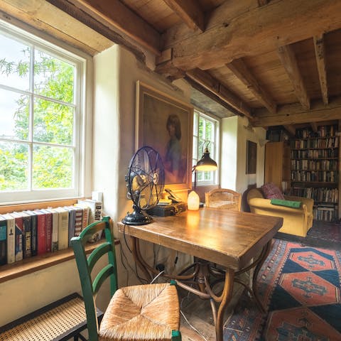 Catch up on emails or start writing your new novel at the cosy desk space