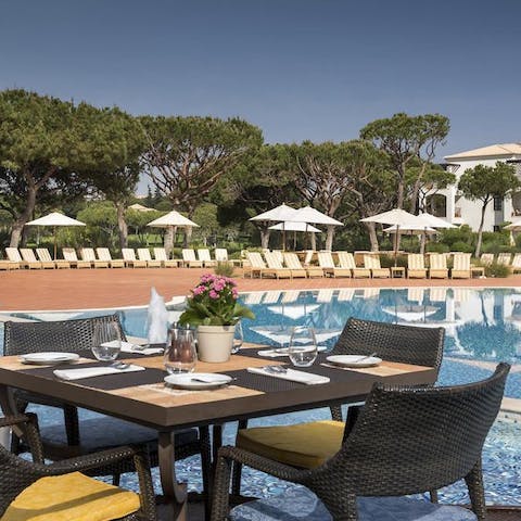 Drink or dine alfresco beside one of eight communal, outdoor swimming pools