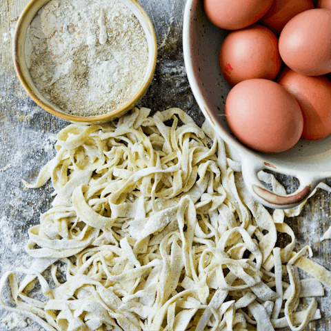 Learn to make pasta dough yourself and prepare a delicious meal