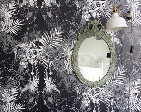 The gorgeous plant print wallpaper