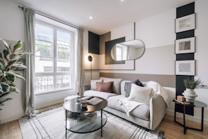 Parisian Squares image 11