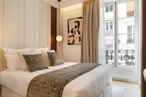 Haussmann Elegance image 11