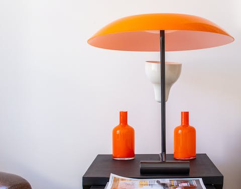 A 70s-style table lamp